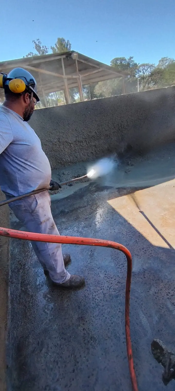 Serviço de hidrojateamento em Maringá